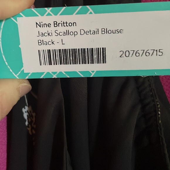 COPY - Brand new with tags. Tank Nine Britton. Jacki Scallop Detail Blouse Blac… - Picture 5 of 5